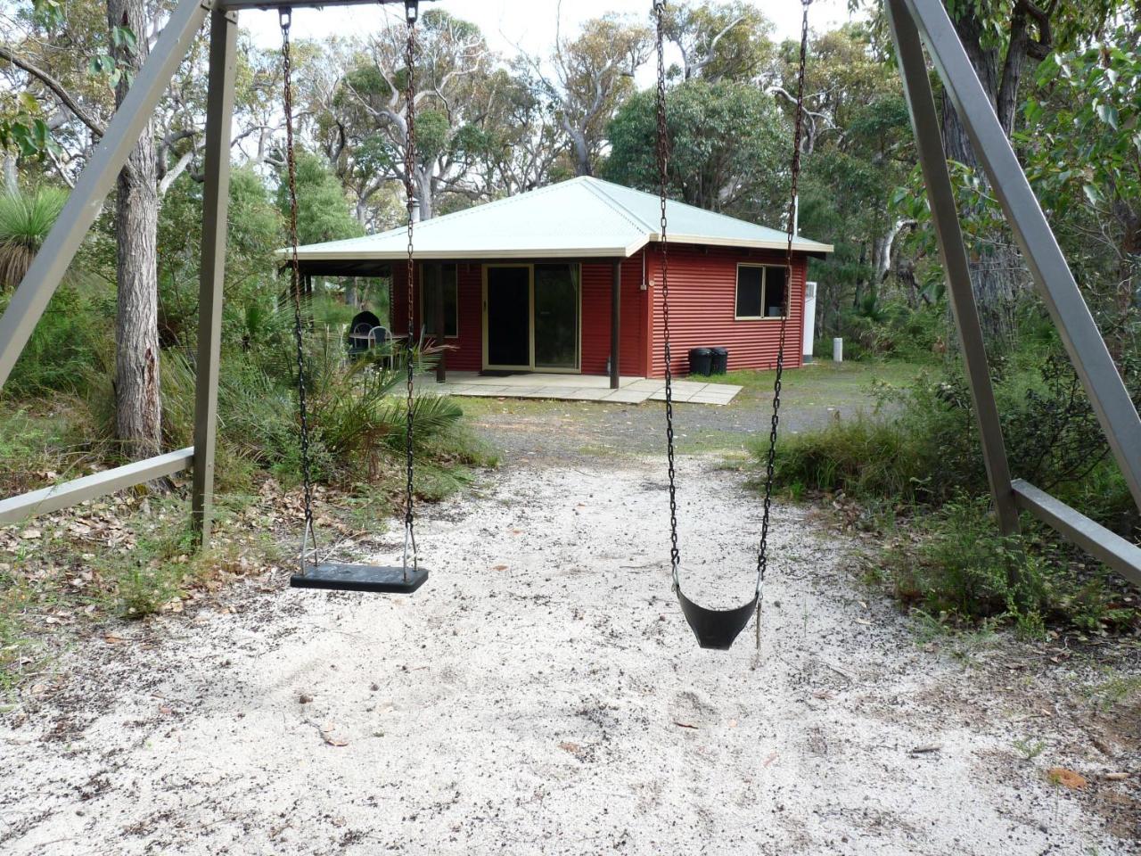 Wrenwood Chalets Augusta Exterior photo
